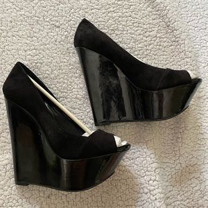 Never worn! Jessica Simpson Marcos platform wedge